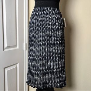 NWT LuLaRoe Jill Accordion-Pleated Skirt